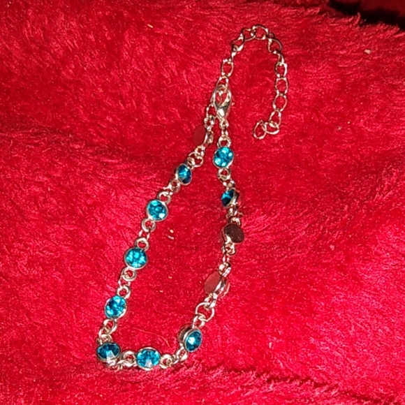 Bracelets - Picture 2 of 2